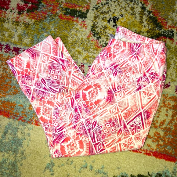 miss attitude Other - 🧜🏼‍♀️3 for $15 item!🧜🏼‍♀️ capri leggings